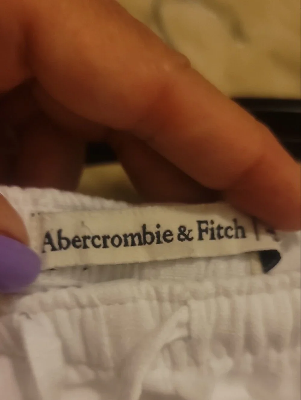 Abercrombie & Fitch soft white